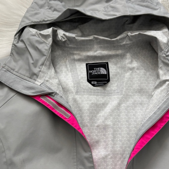 THE NORTH FACE||All Weather Jacket - Picture 4 of 14